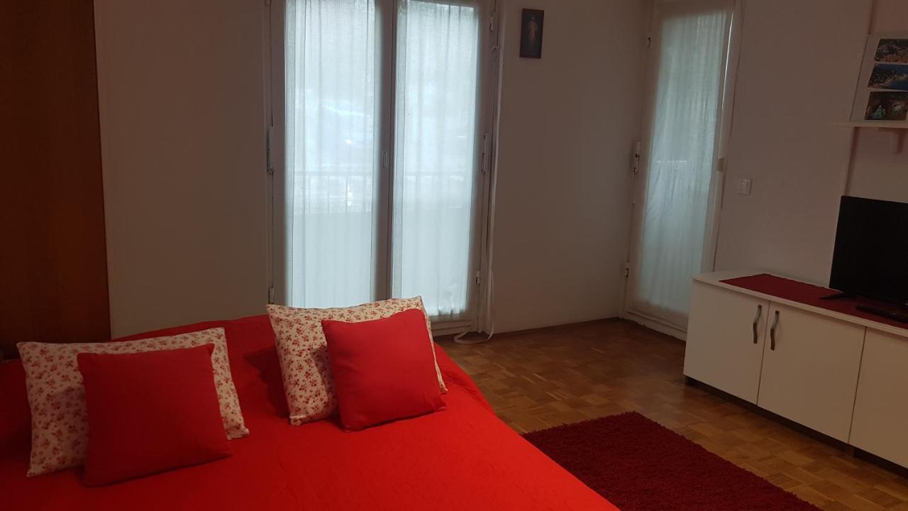 Apartment Jadranka PUY Eksteriør bilde